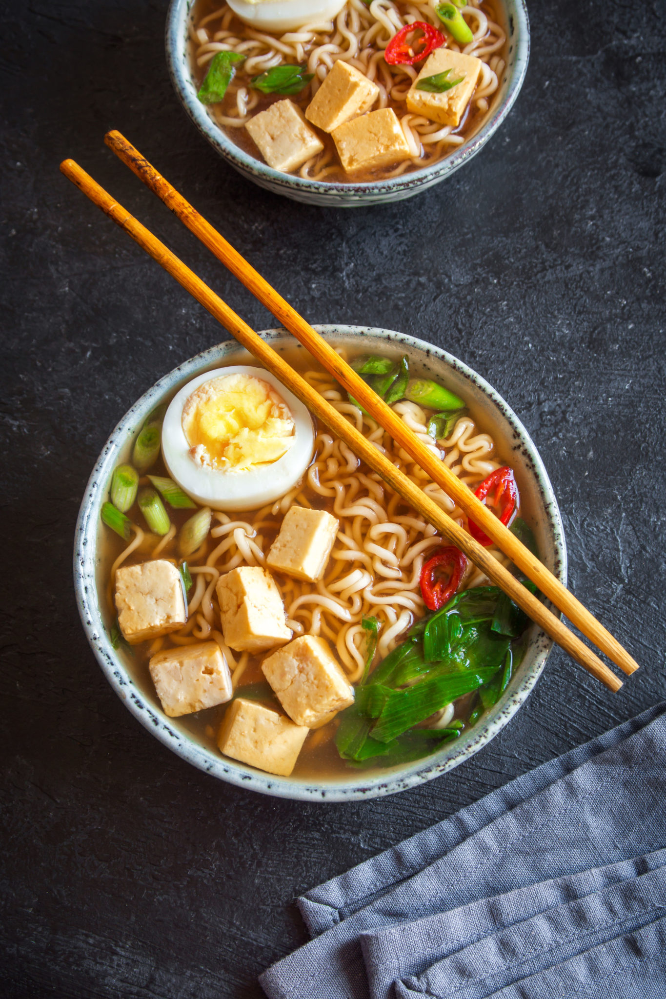 Ramen – egzotyczny i sycący przysmak na jesienną chandrę