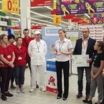 Fundacja Auchan na rzecz młodzieży przekazała czek SOS Wioskom Dziecięcem
