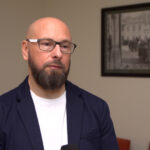 Otyłość i niedożywienie u seniorów często idą w parze. Źródłem problemu często tańsza, wysokoprzetworzona żywność