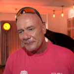 Piotr Zelt: W te wakacje gram wyjątkowo dużo spektakli. Znajdę jednak czas na wyjazd nad morze, żeby popływać z córką na desce