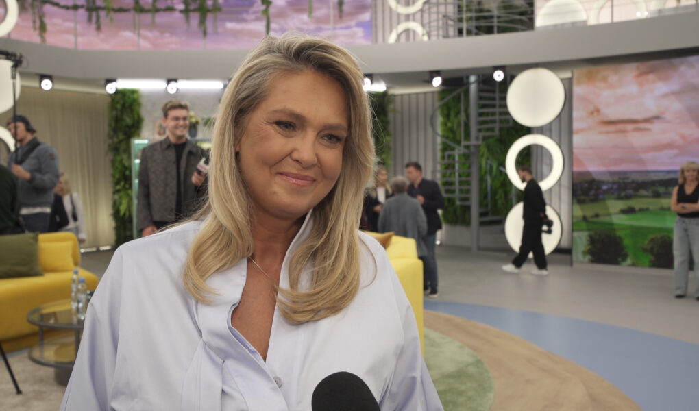 Ewa Wachowicz: Karmienie kur, a nawet samo patrzenie na nie daje mi dużą radość. Są inteligentne, socjalne i szybko się uczą